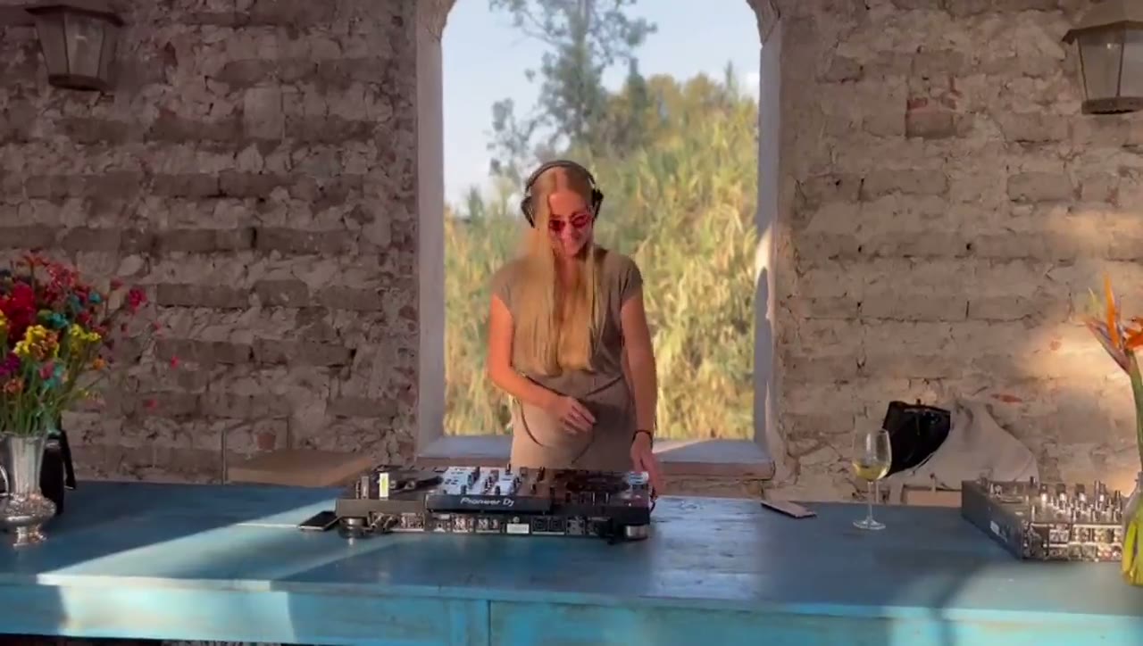 DJANE 10 — live set