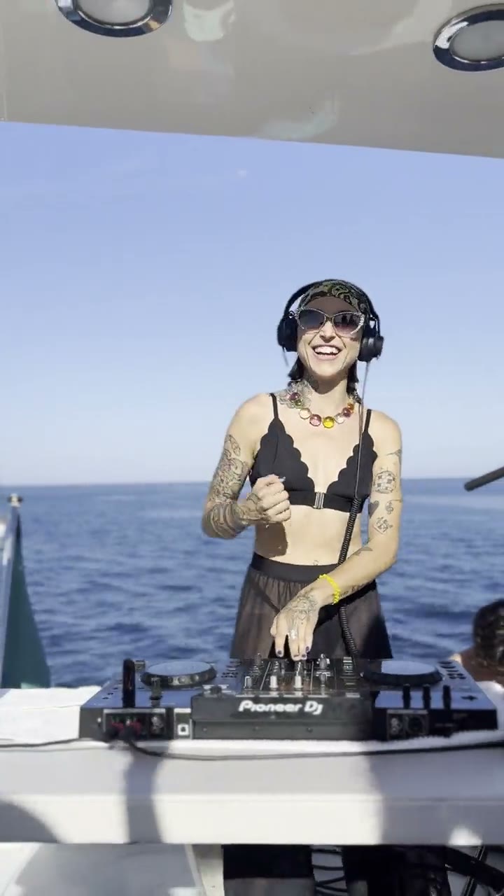 Deck booth clip from a Los Cabos private charter